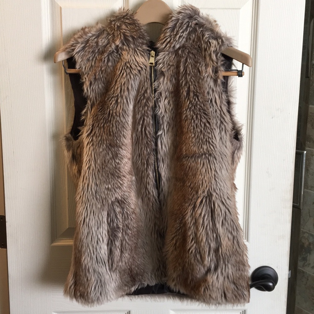 Fur vest